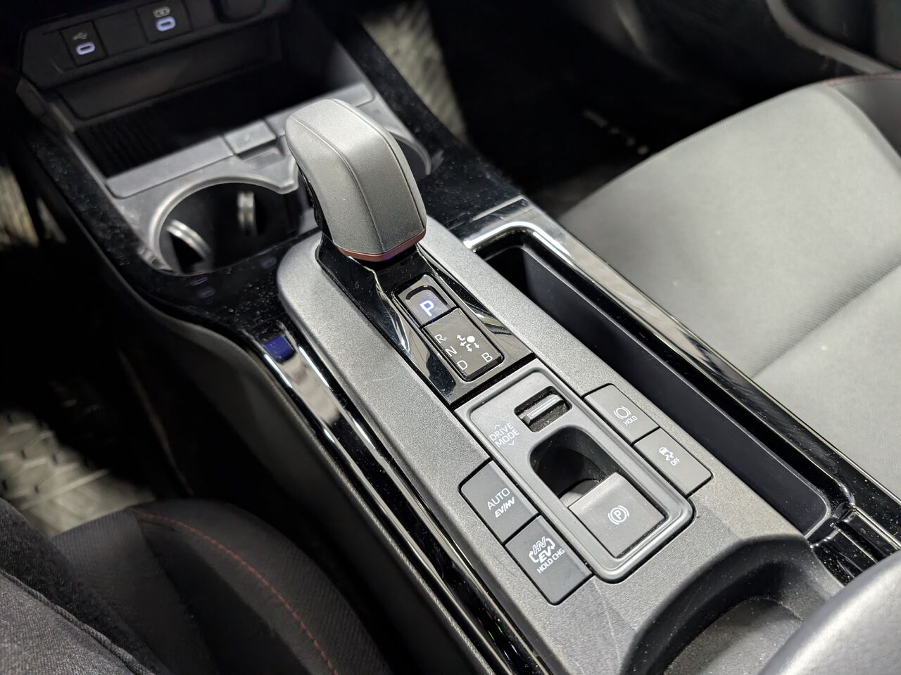 2024 Toyota Prius Prime - Image 18