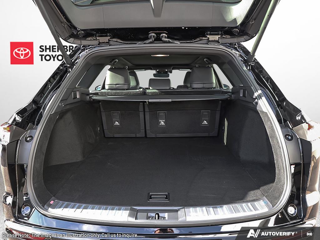 2026 Toyota CROWN - Image 7