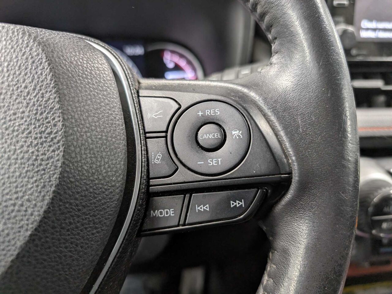 2019 Toyota RAV4 - Image 15