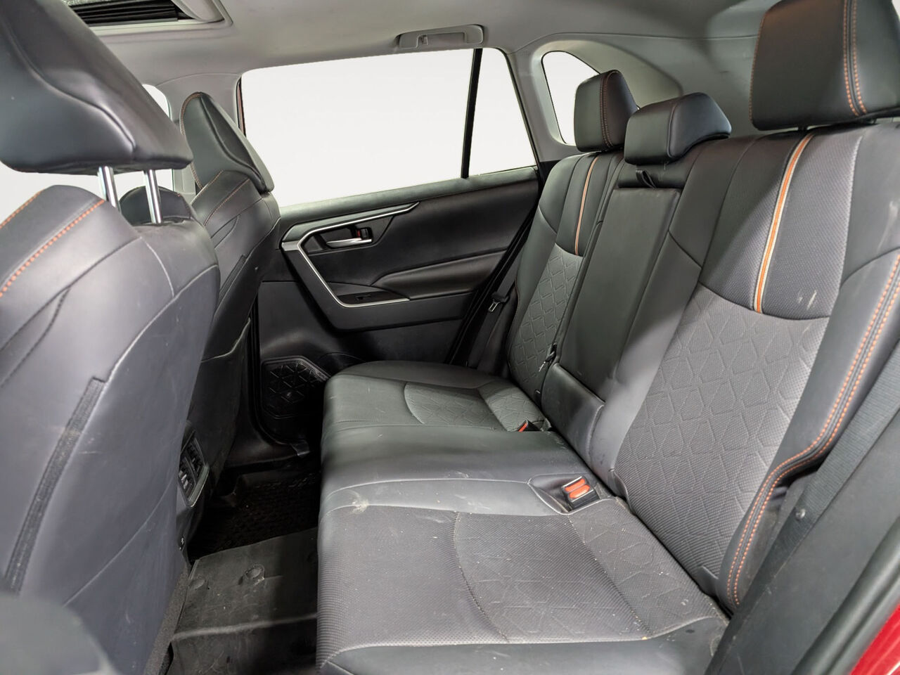 2019 Toyota RAV4 - Image 22