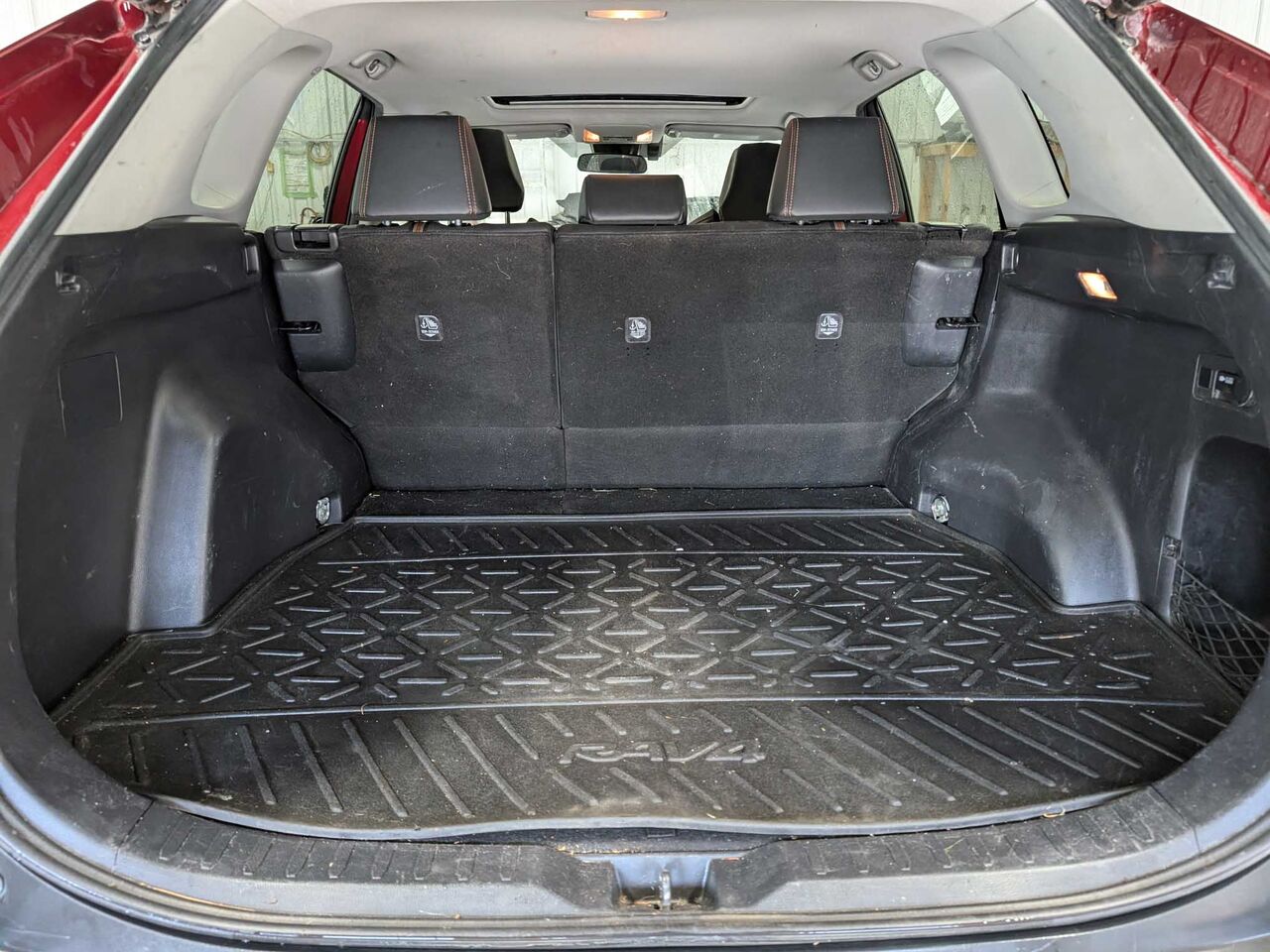 2019 Toyota RAV4 - Image 23