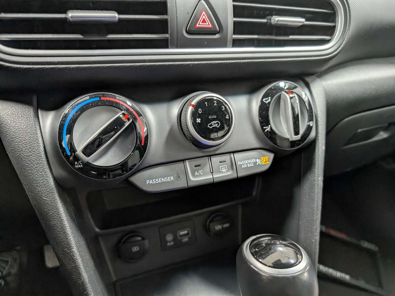 2020 Hyundai Kona - Image 19