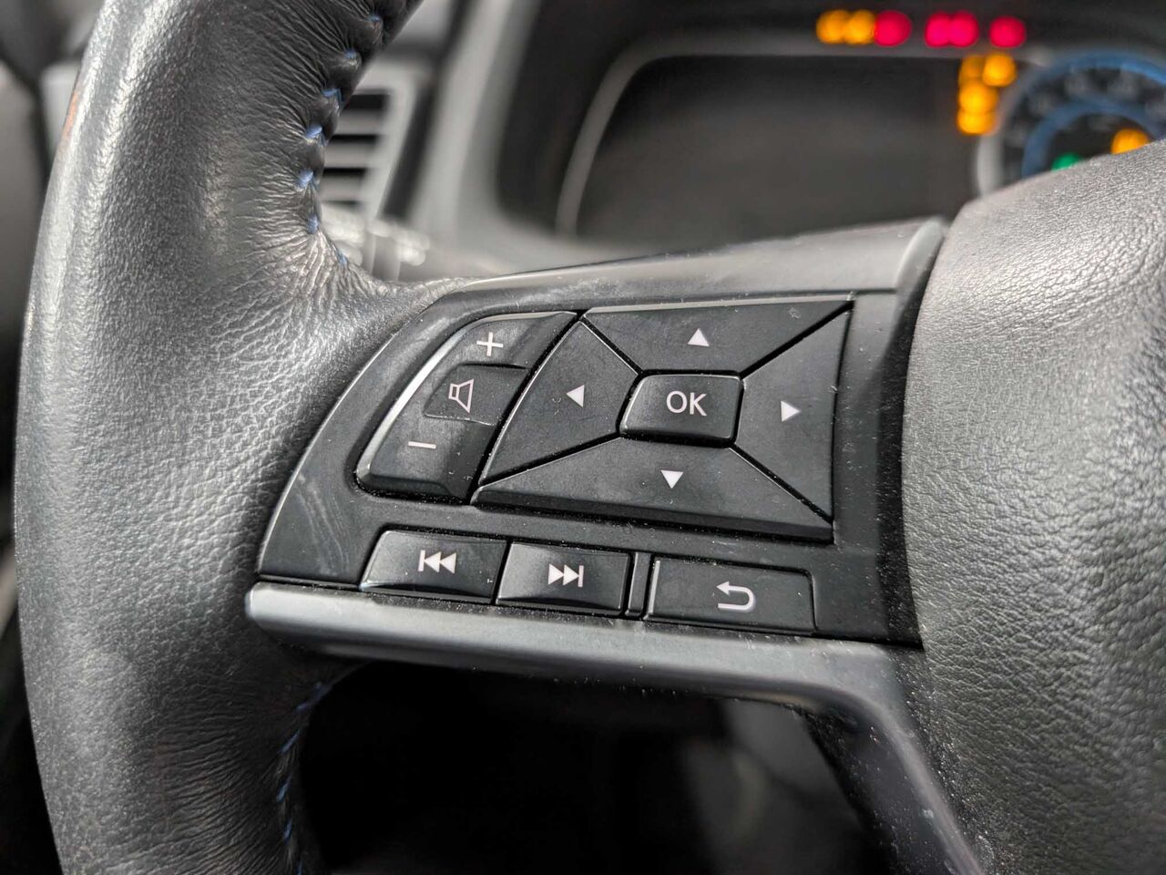 2024 Nissan LEAF - Image 14