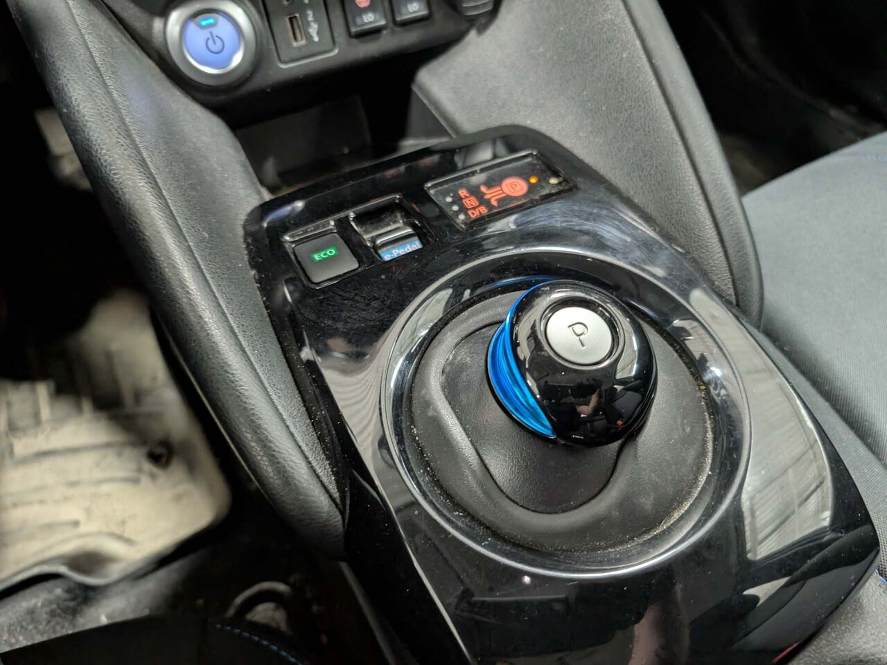 2024 Nissan LEAF - Image 20