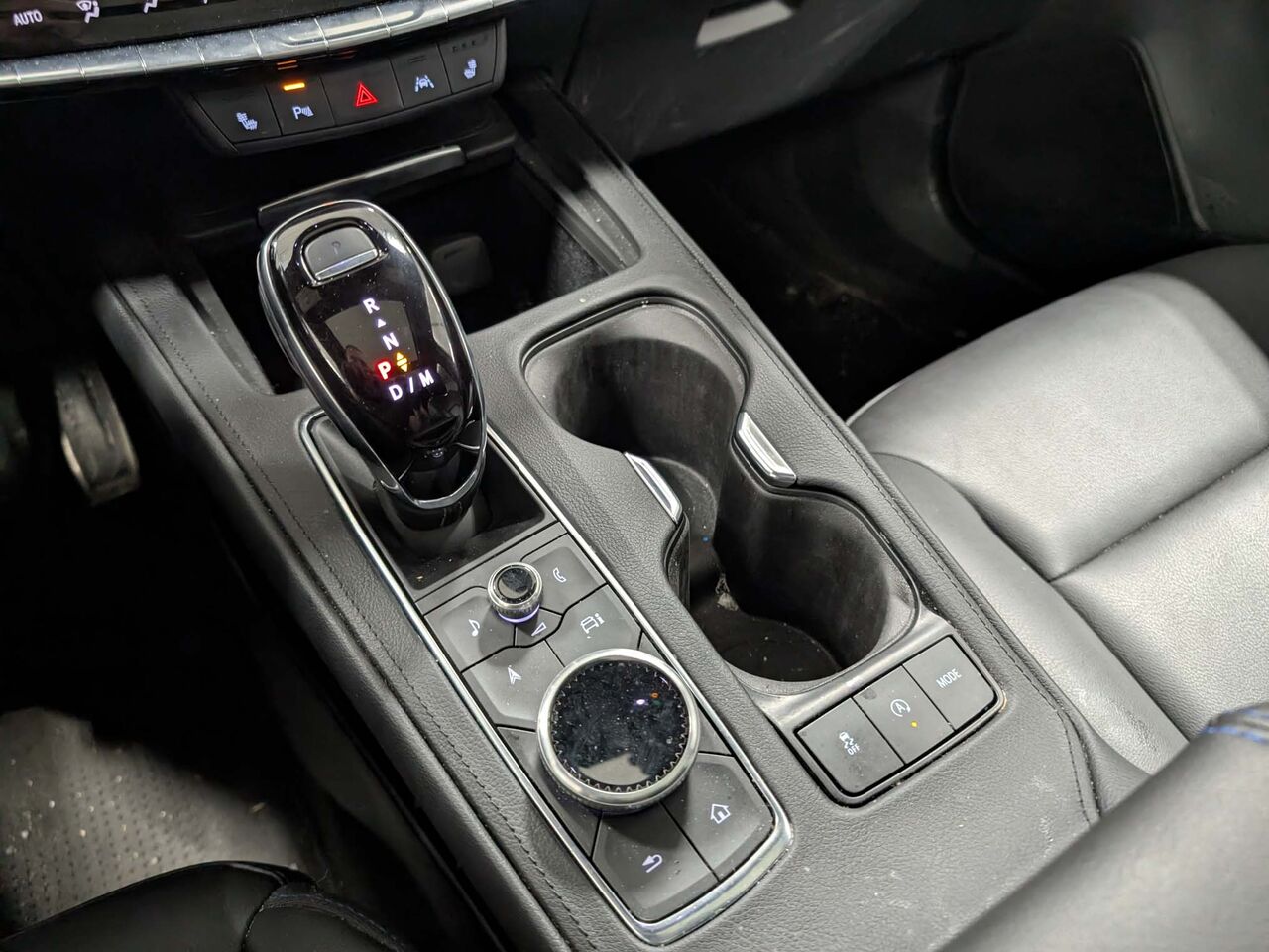 2025 Cadillac XT4 - Image 20