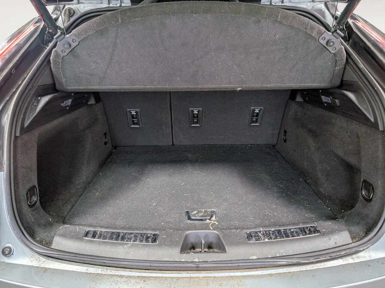 2025 Cadillac XT4 - Image 23