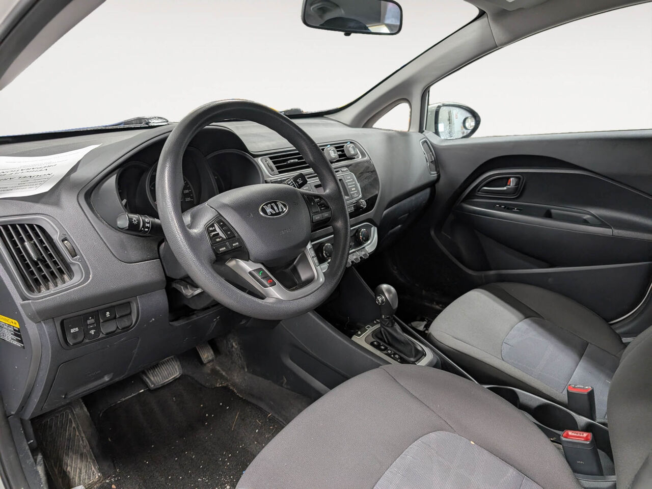 2017 Kia Rio - Image 9