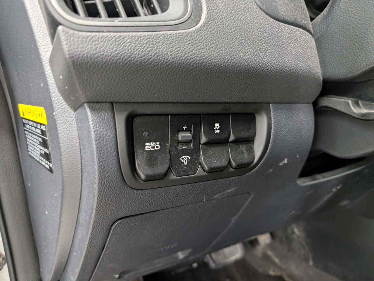 2017 Kia Rio - Image 12