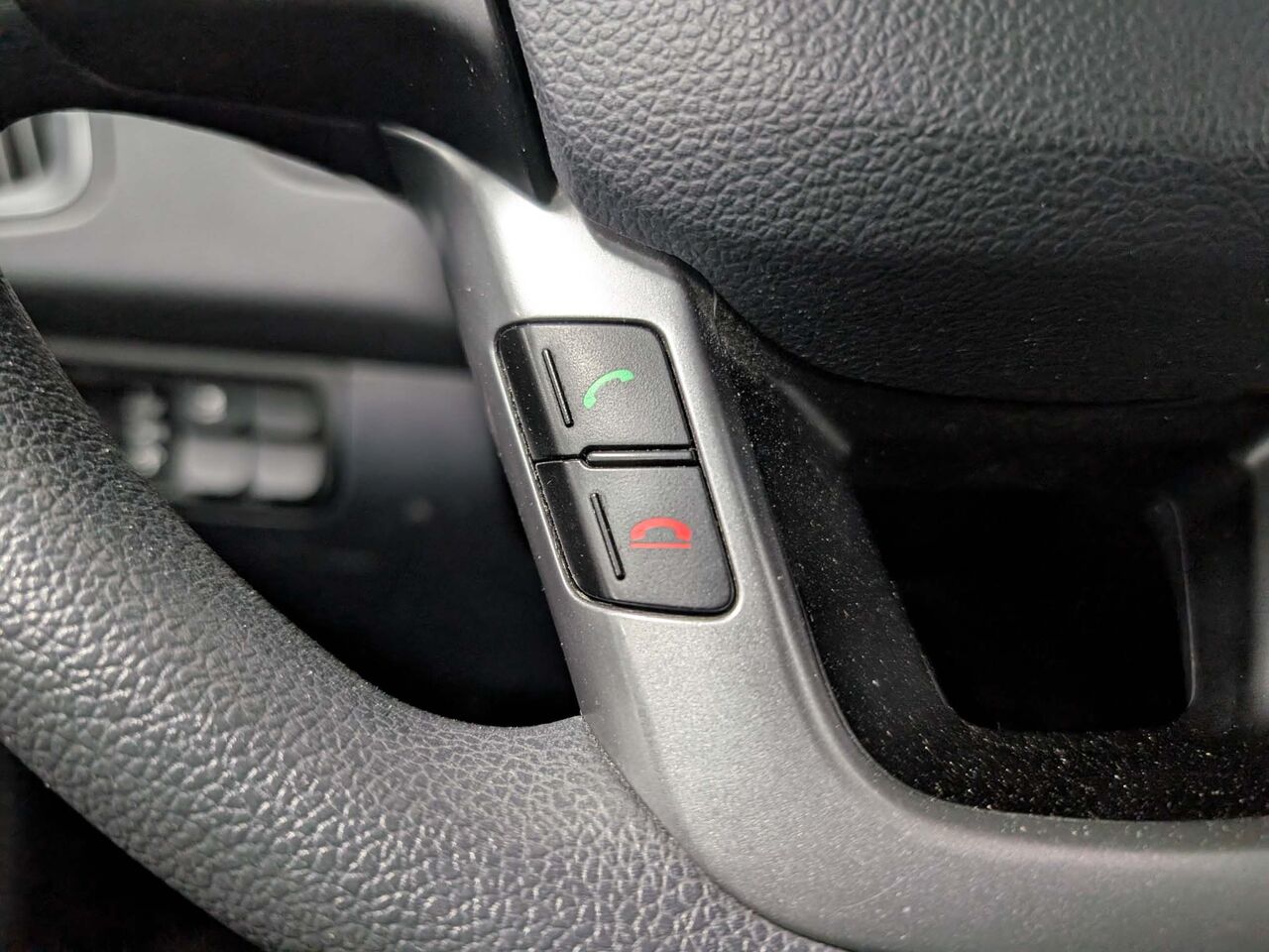 2017 Kia Rio - Image 16