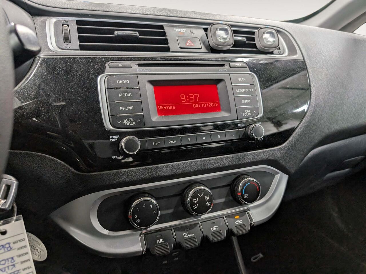 2017 Kia Rio - Image 18