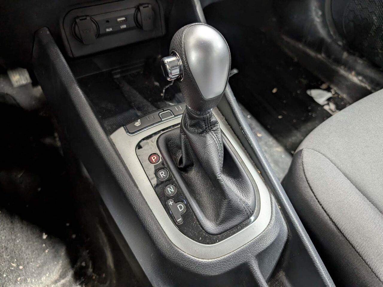 2017 Kia Rio - Image 19