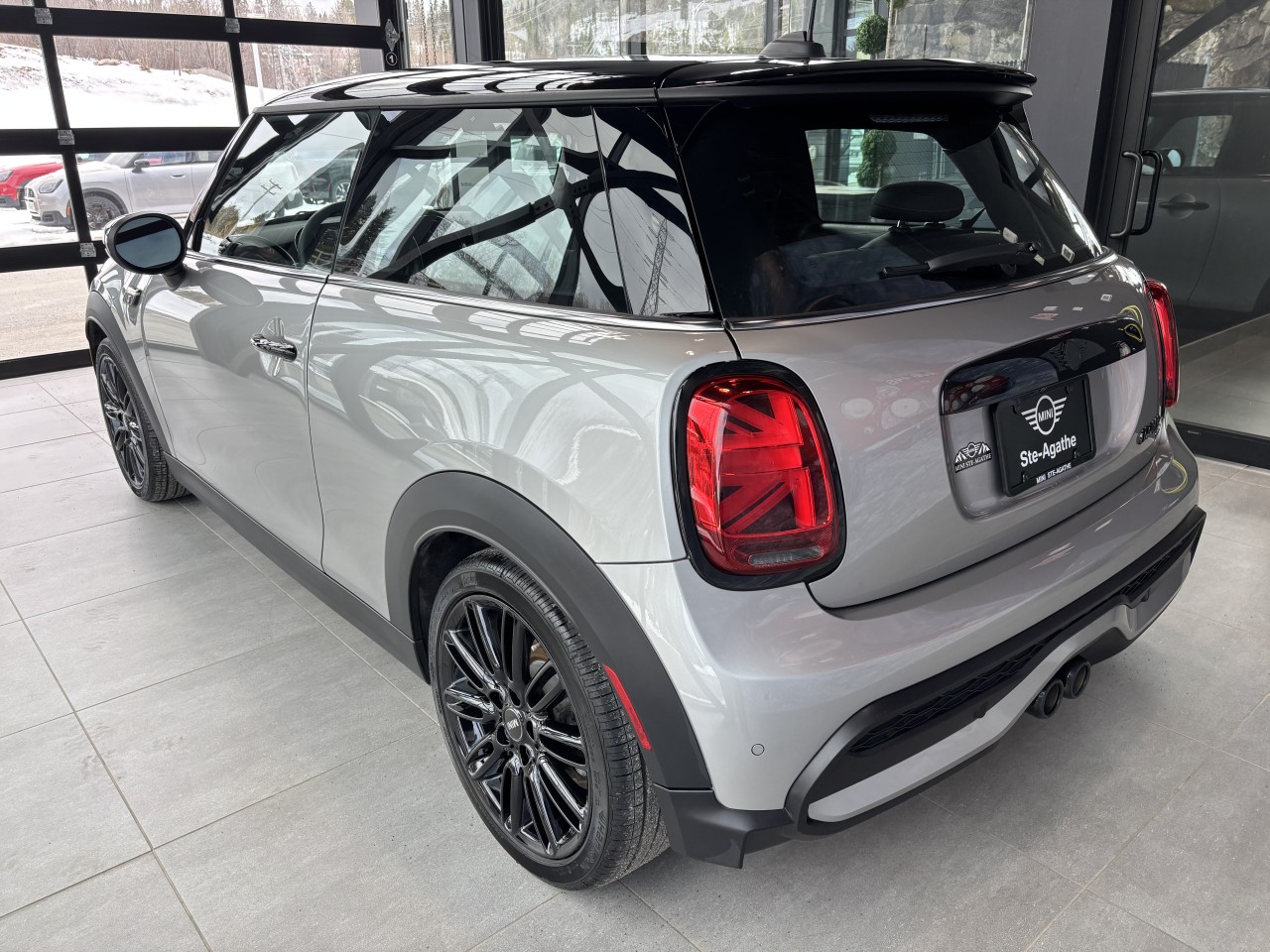 2024 Mini Cooper - Image 21