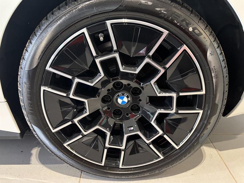 2025 BMW i4 - Image 46