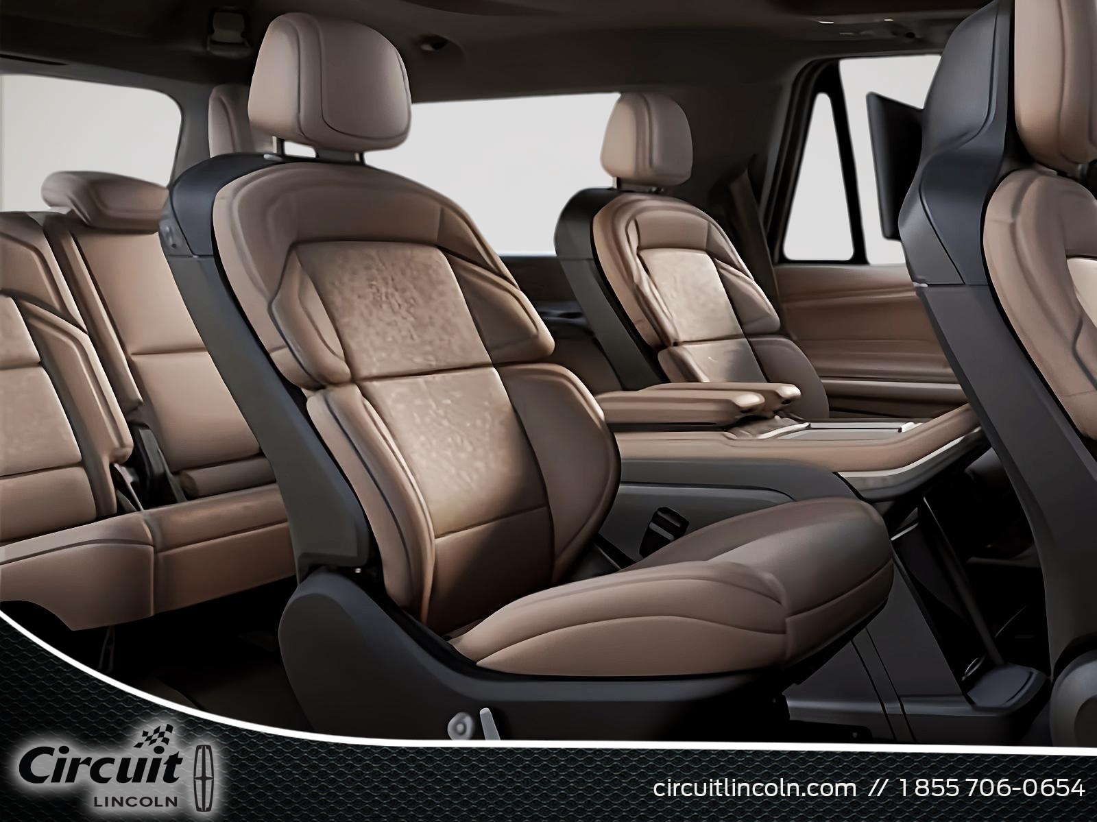 2023 Lincoln Navigator - Image 12