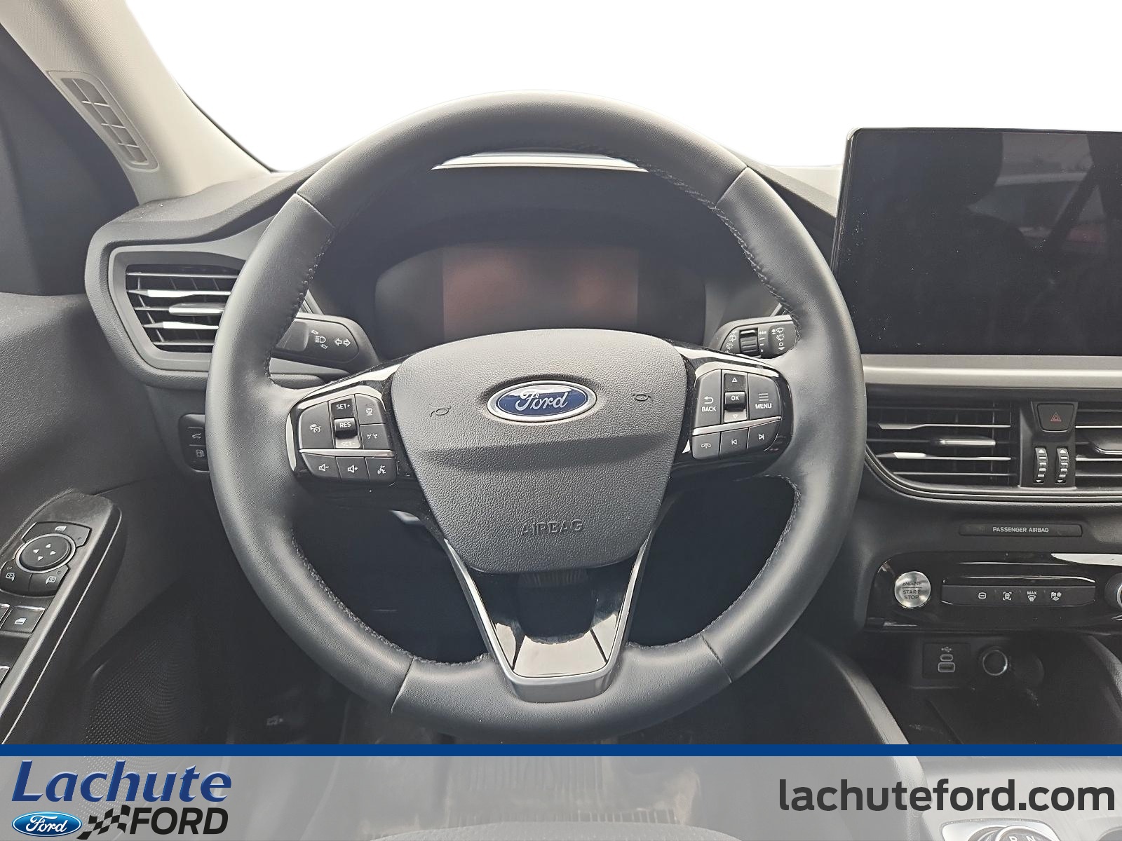 2024 Ford Escape - Image 31