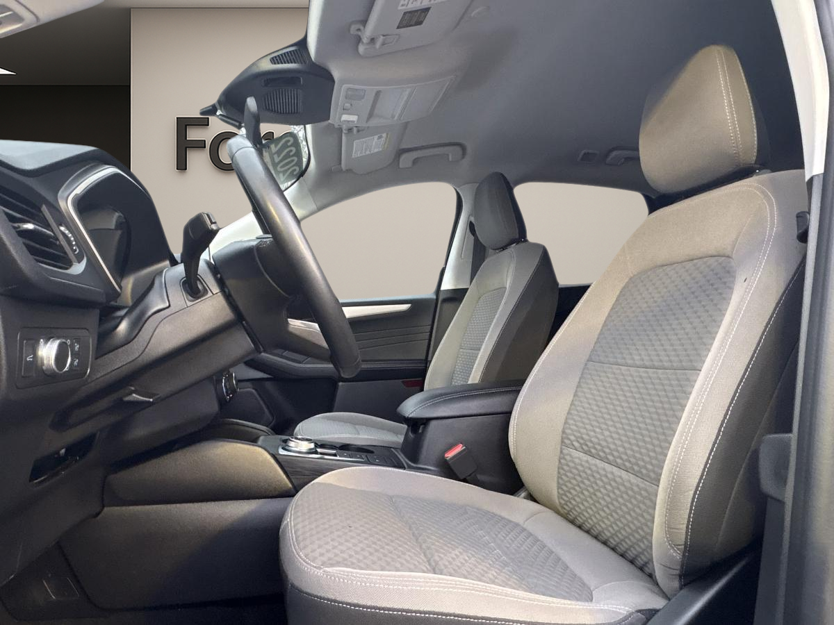 2022 Ford Escape - Image 51