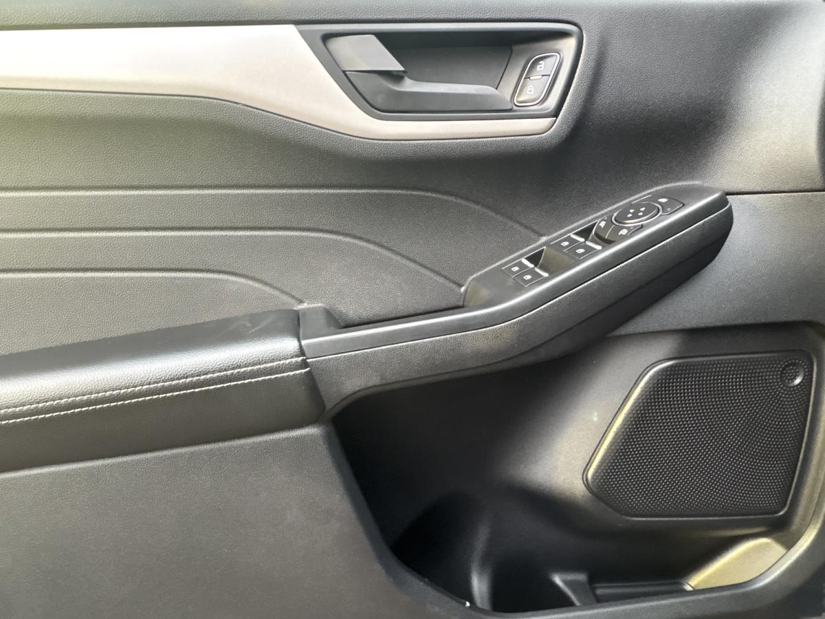 2022 Ford Escape - Image 66