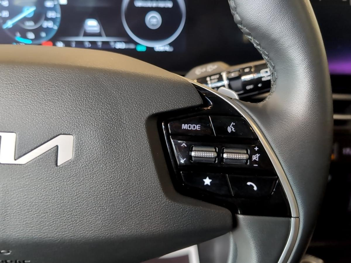 2023 Kia Niro EV - Image 42