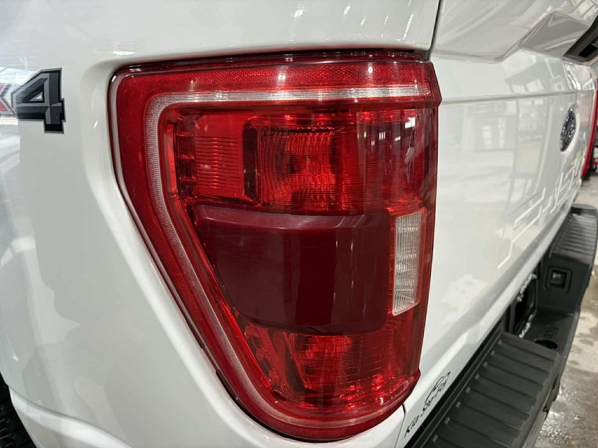 2022 Ford F-150 - Image 38