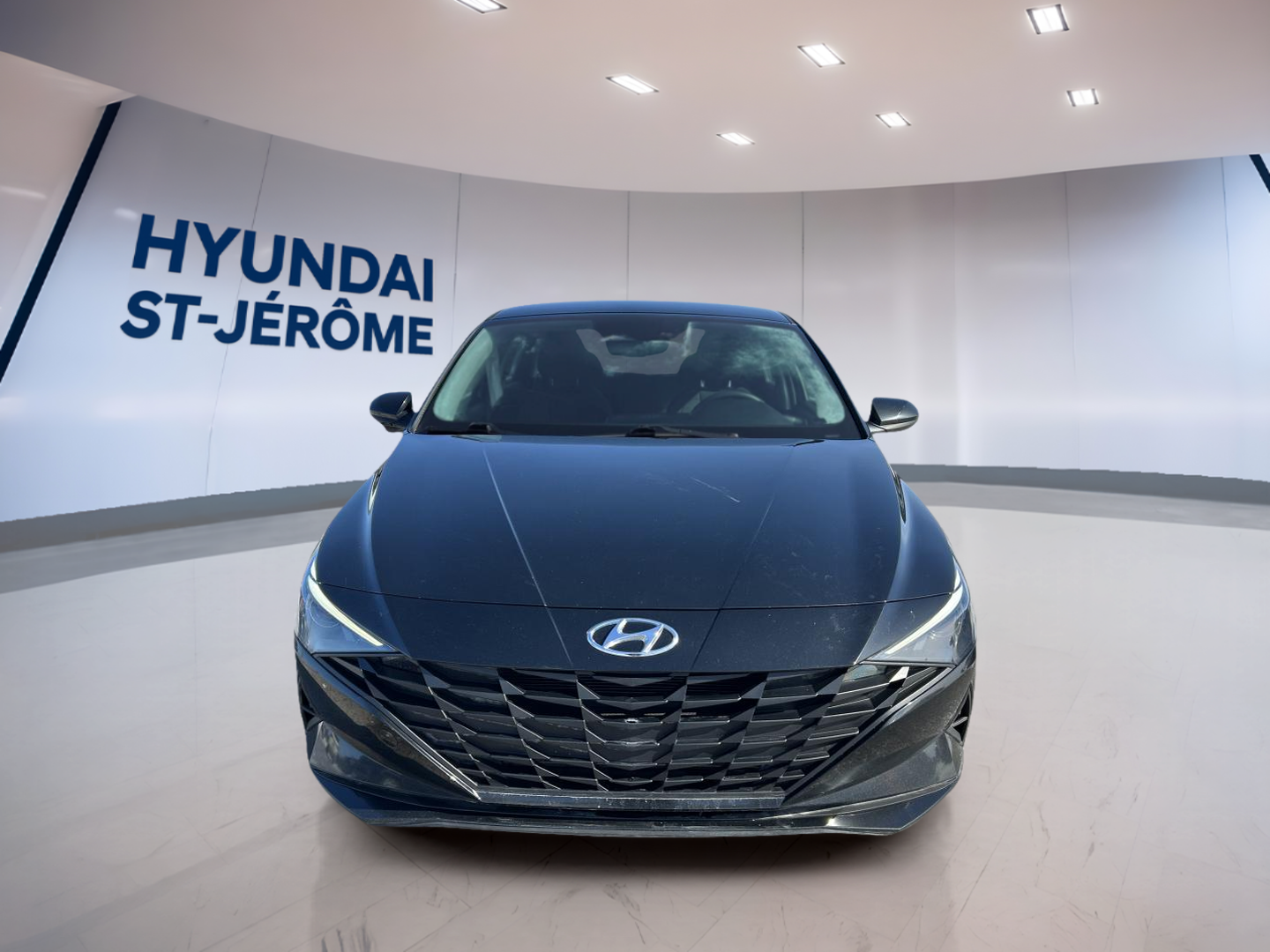 2023 Hyundai Elantra - Image 31