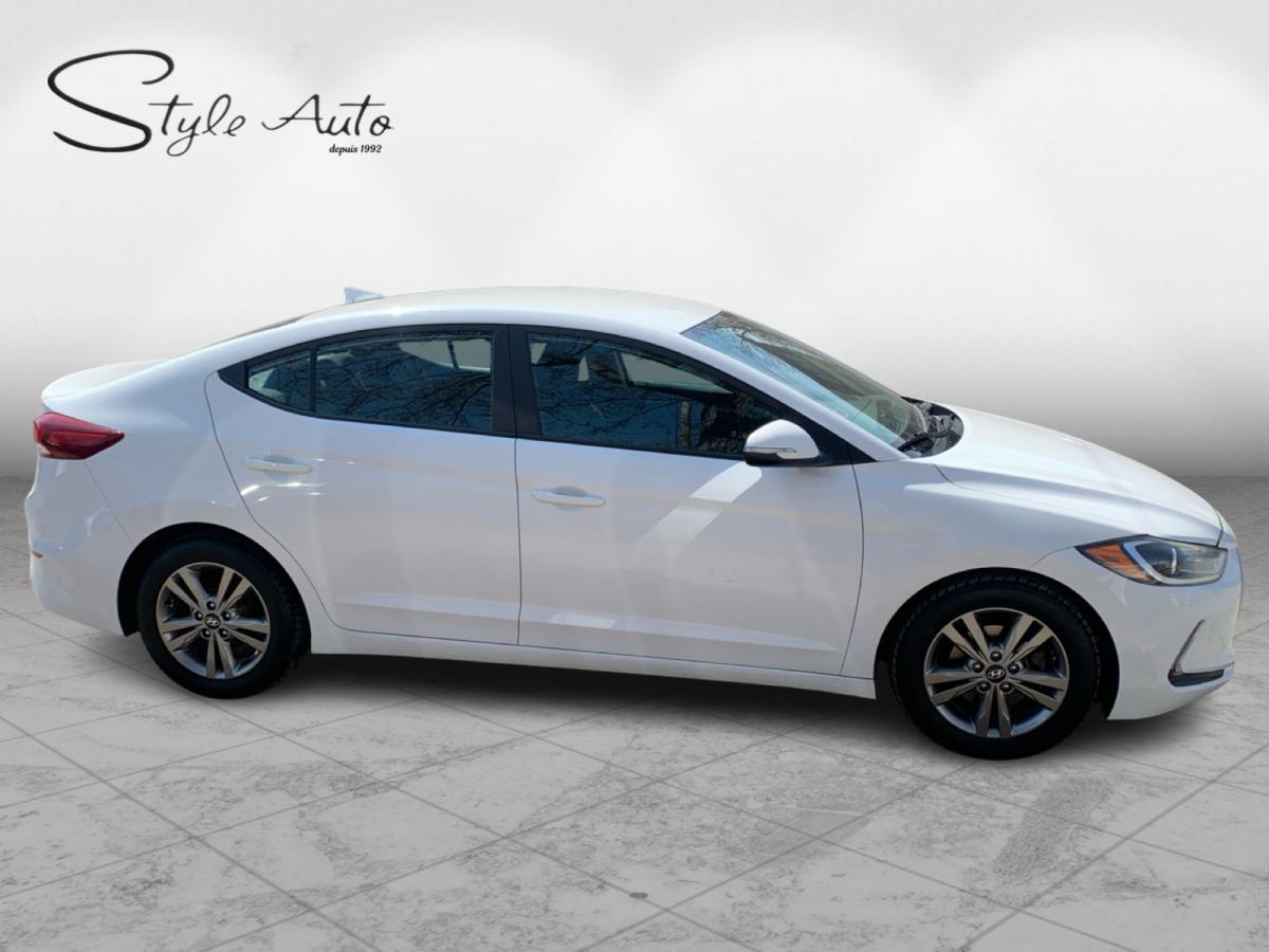 2017 Hyundai Elantra - Image 40