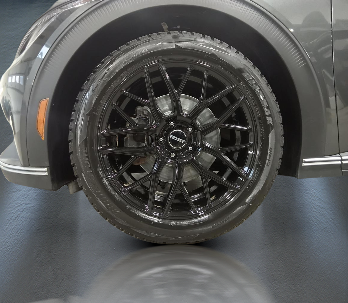 2023 Kia EV6 - Image 40