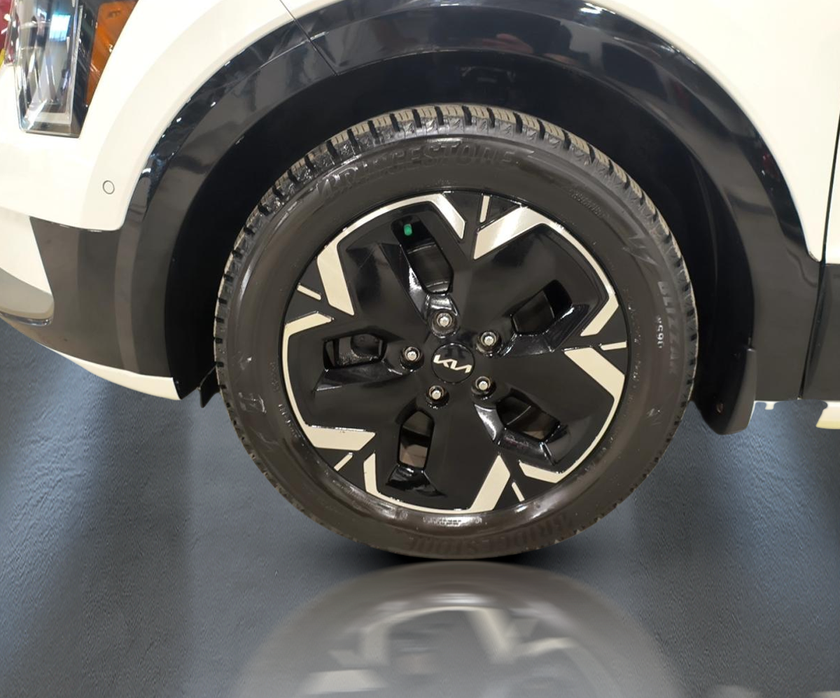 2024 Kia Niro EV - Image 101