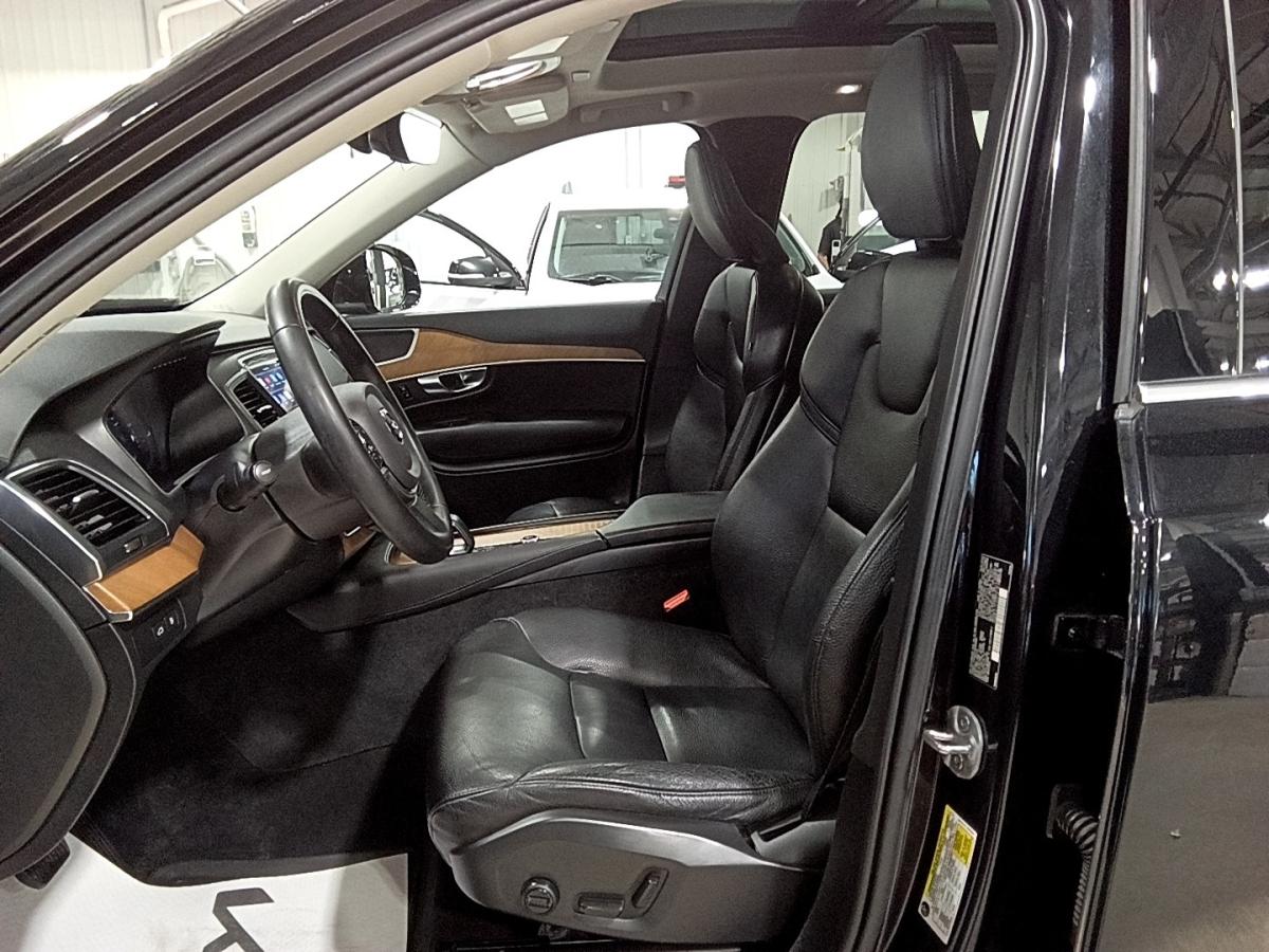 2023 Volvo XC90 - Image 136