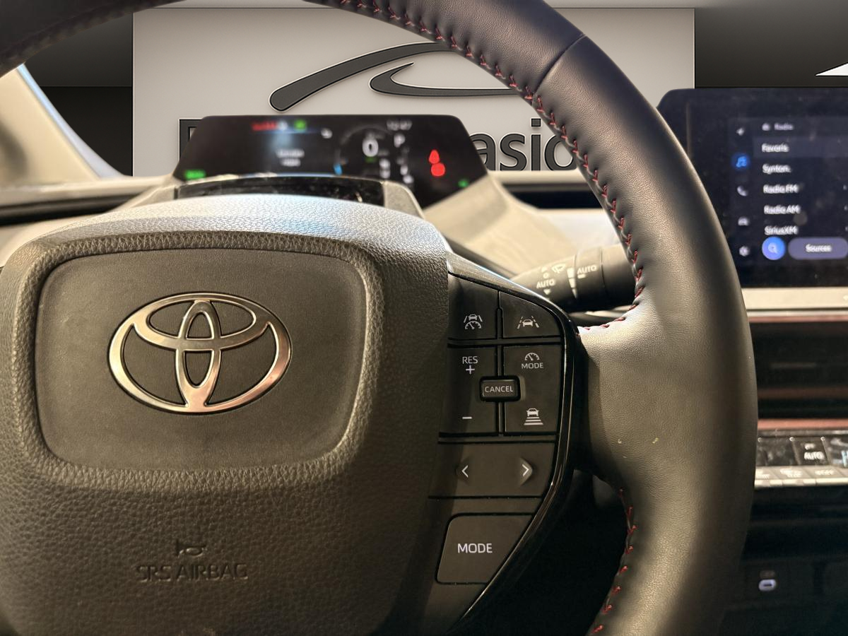 2025 Toyota Prius Plug-In Hybrid - Image 112