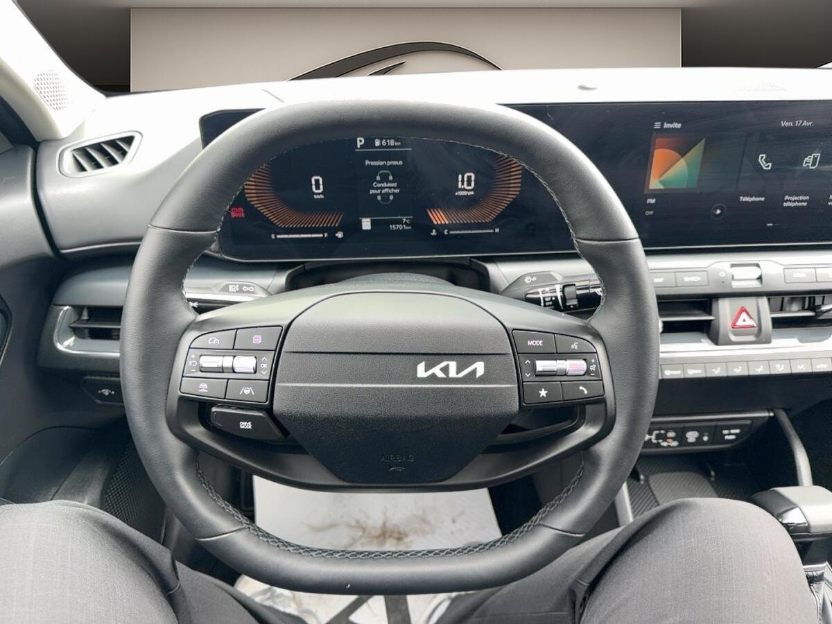 2025 Kia K4 - Image 81