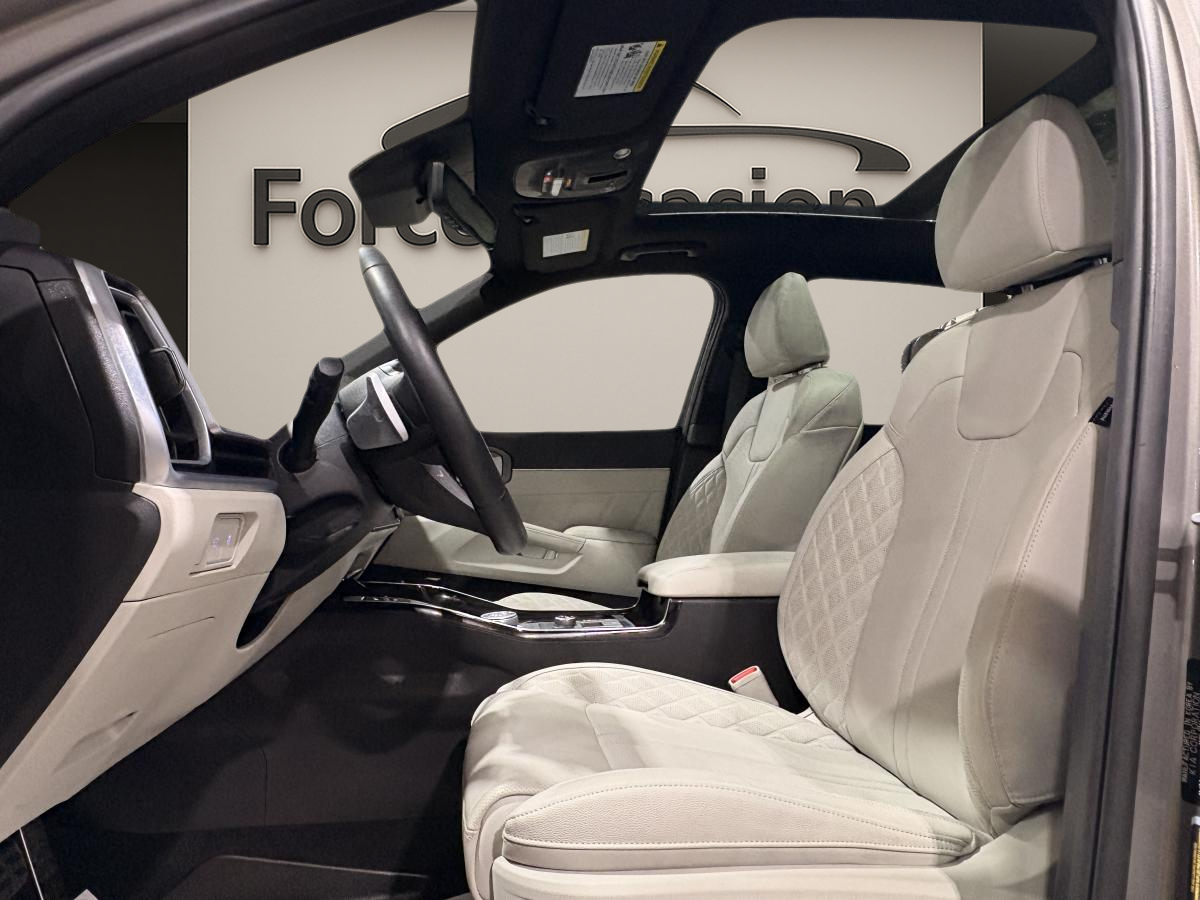 2025 Kia Sorento HEV - Image 145