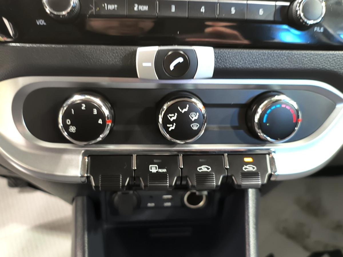 2017 Kia Rio - Image 137