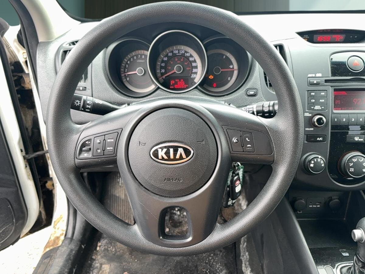 2012 Kia Forte - Image 62