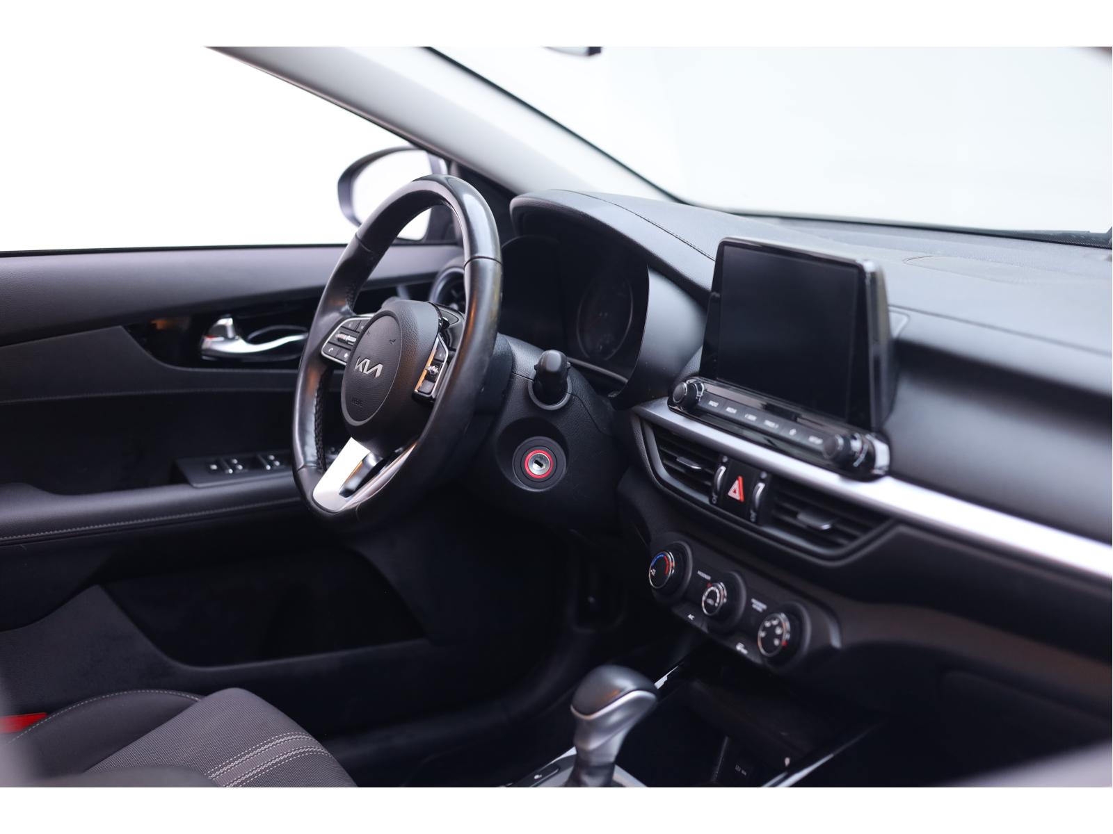 2023 Kia Forte - Image 100