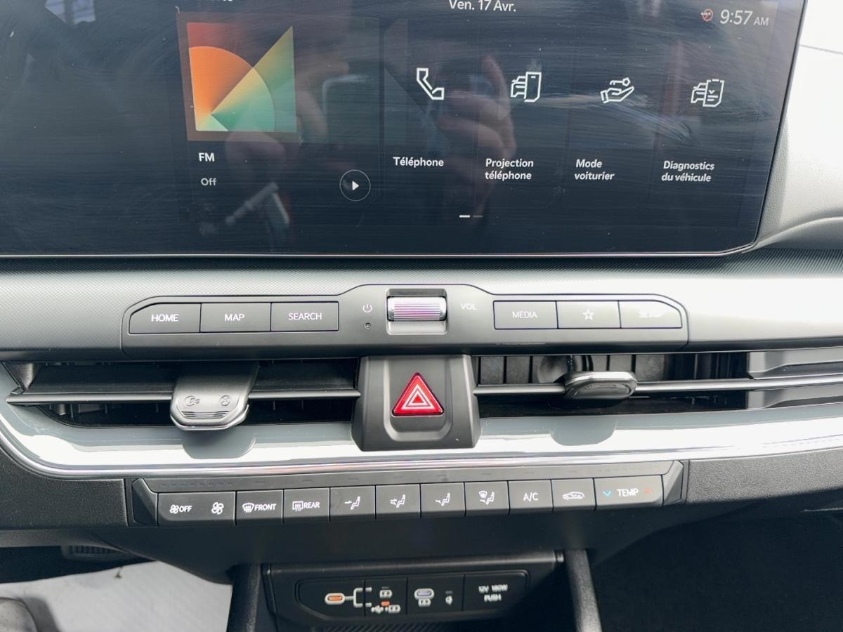 2025 Kia K4 - Image 130