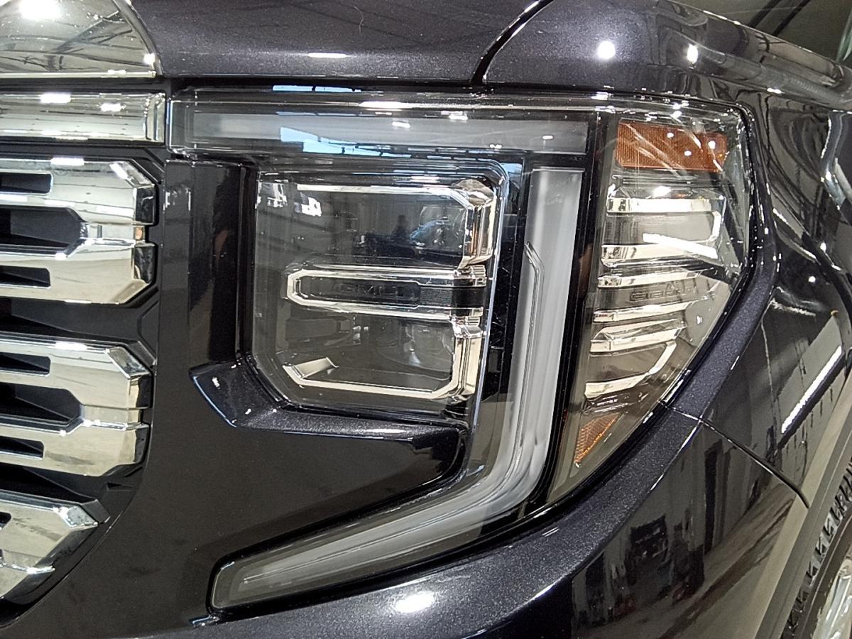 2025 GMC Sierra 1500 - Image 215