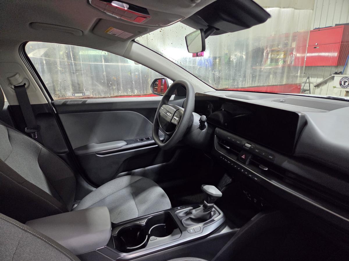 2025 Kia K4 - Image 152