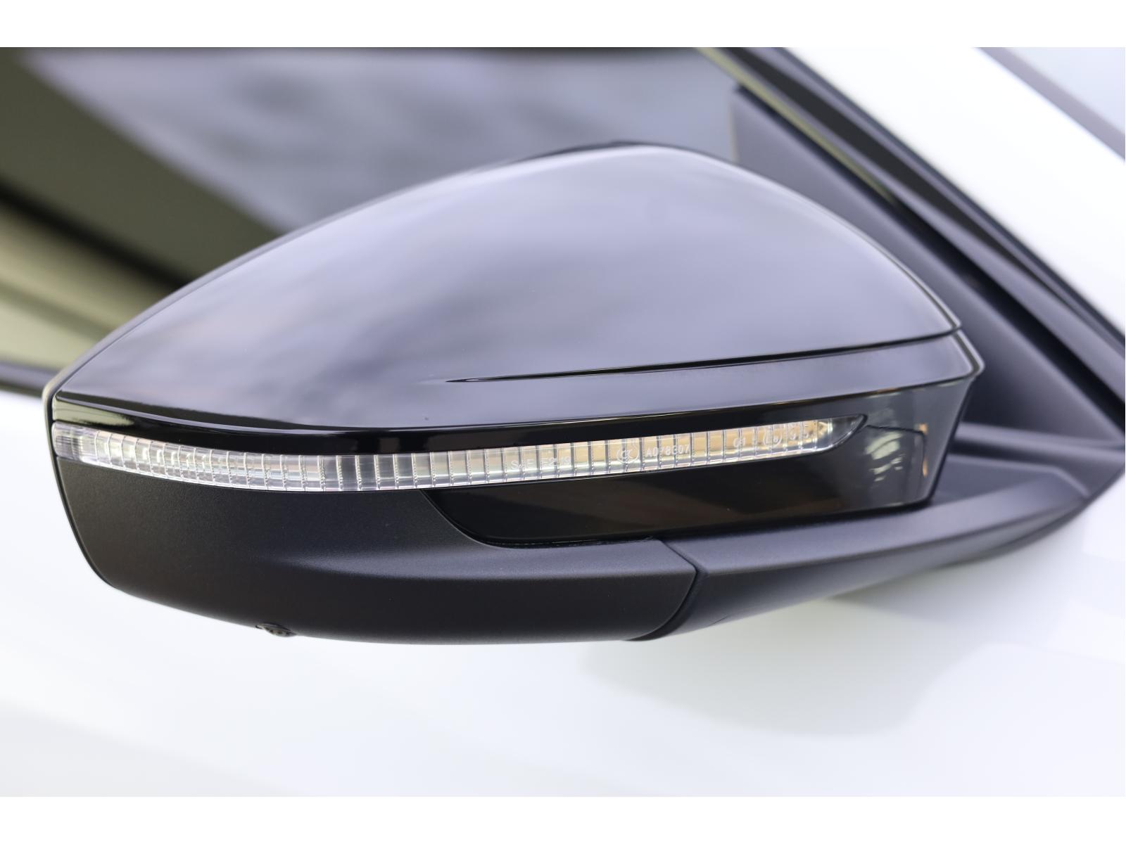 2025 Audi SQ5 - Image 197