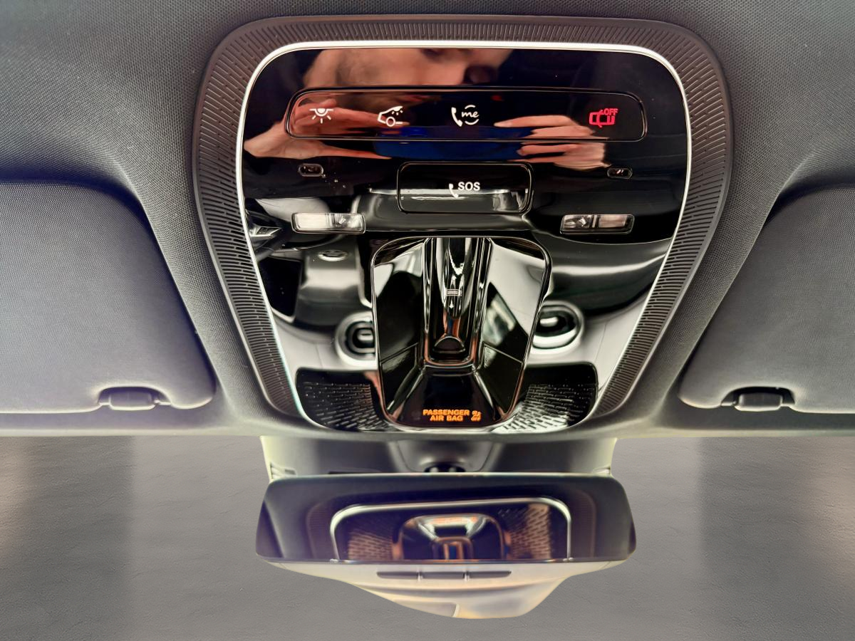 2025 Mercedes-Benz GLC 300 - Image 214