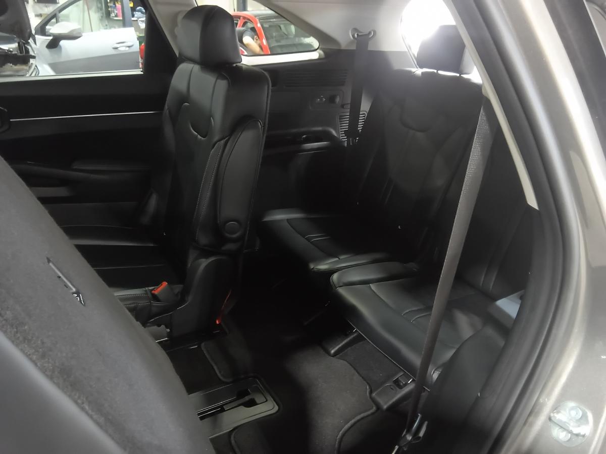 2025 Kia Sorento HEV - Image 324