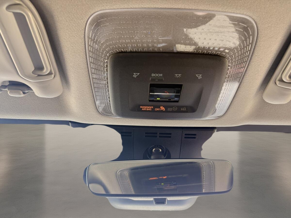 2025 Toyota Prius Plug-In Hybrid - Image 213
