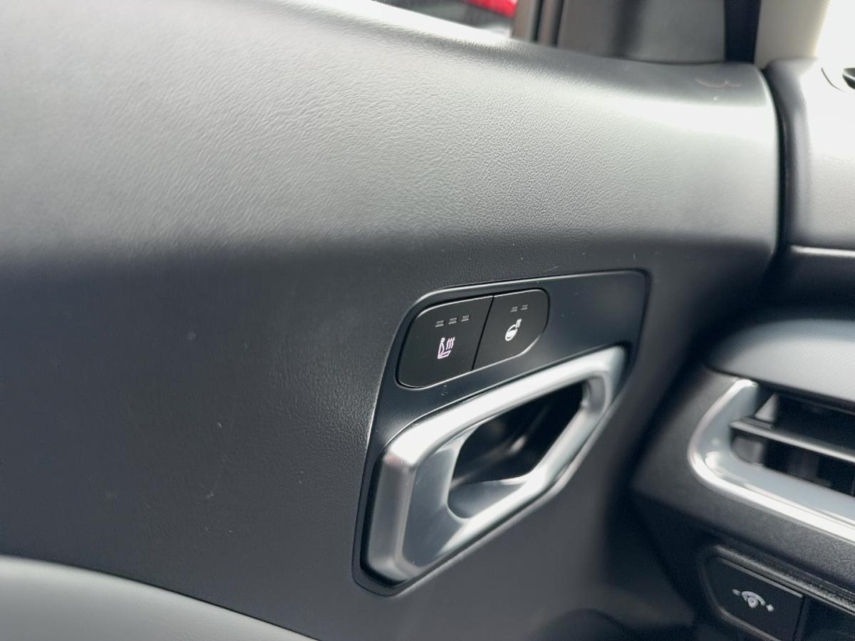 2025 Kia K4 - Image 171