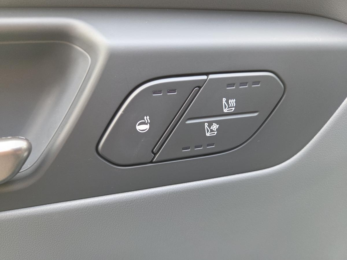 2026 Kia EV9 - Image 220