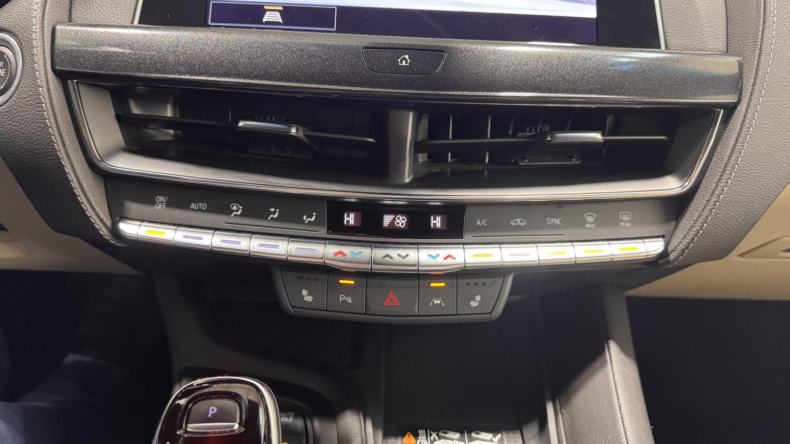 2022 Cadillac CT5 - Image 323