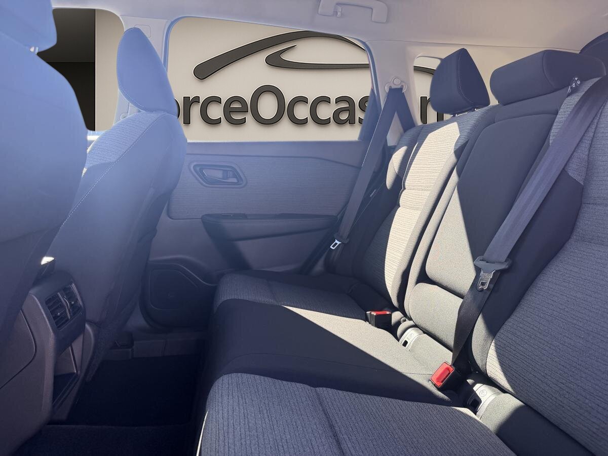 2022 Nissan Rogue - Image 104