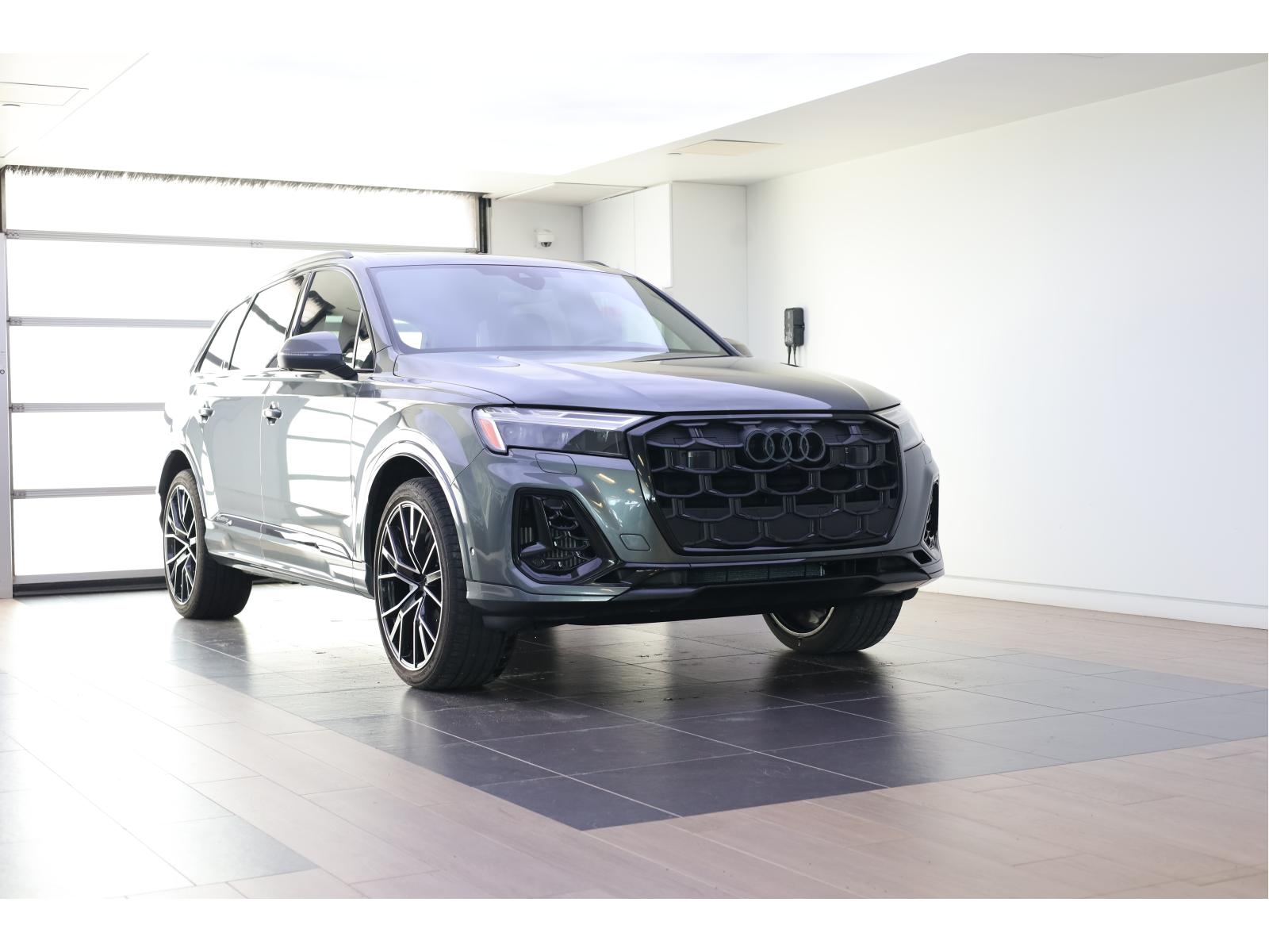 2025 Audi Q7 - Image 121