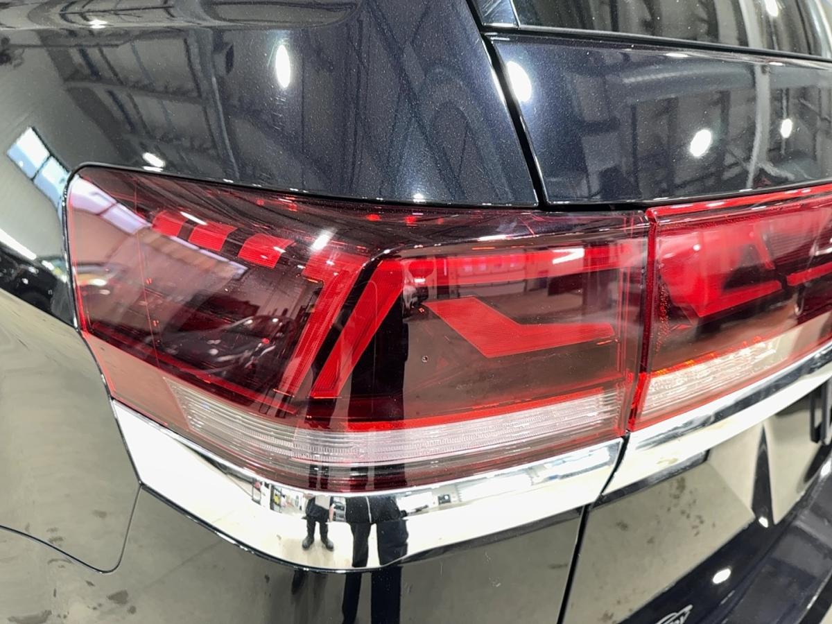 2025 Volkswagen Atlas - Image 320