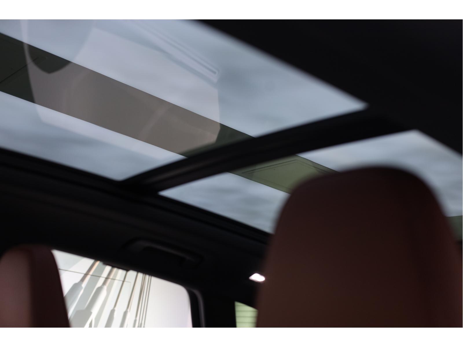 2025 Audi SQ5 - Image 296