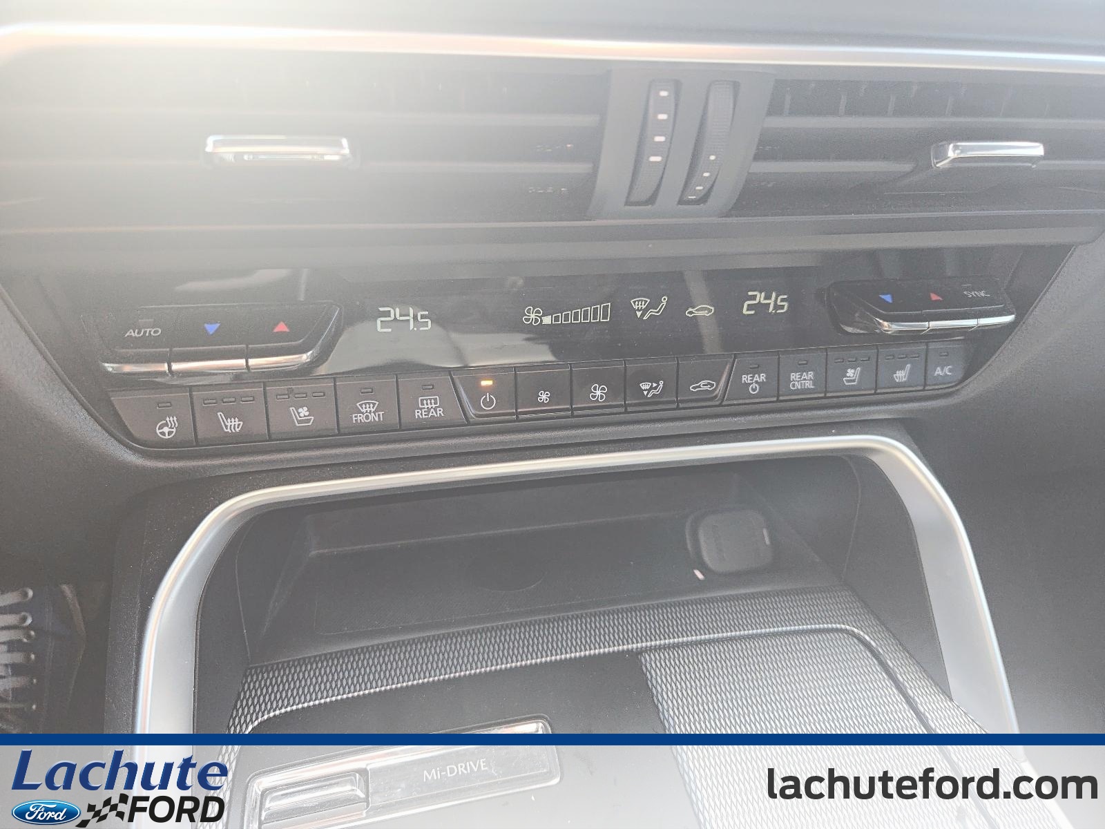 2024 Mazda CX-90 PHEV - Image 161