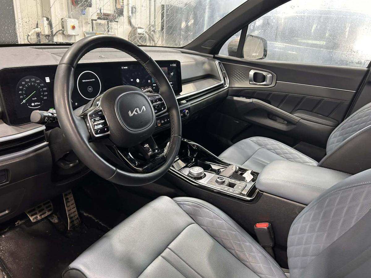 2025 Kia Sorento PHEV - Image 137